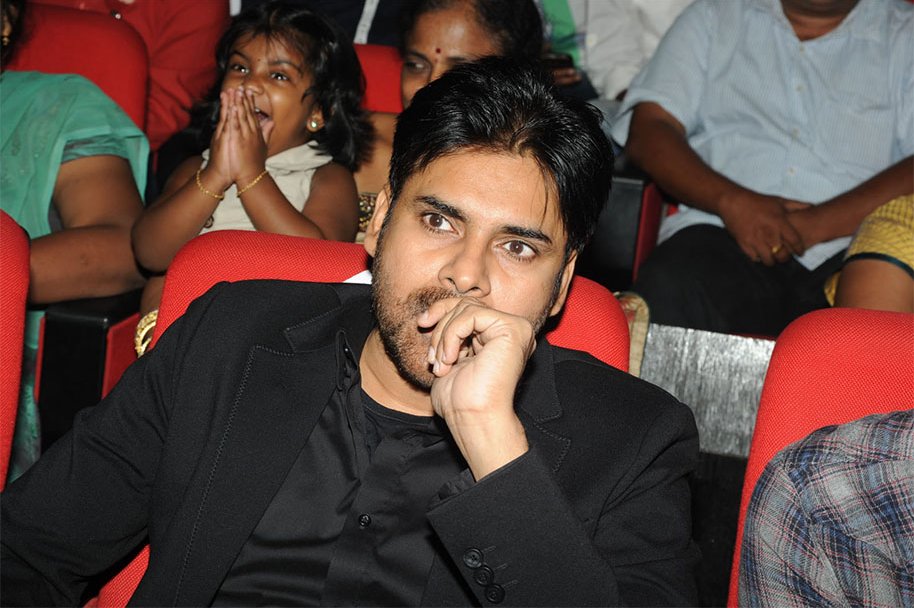 Attarintiki-Daredi-Thank-You-Meeting